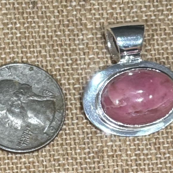 Signed Roman Silvertone Classic Pink Pendant - Picture 2 of 3